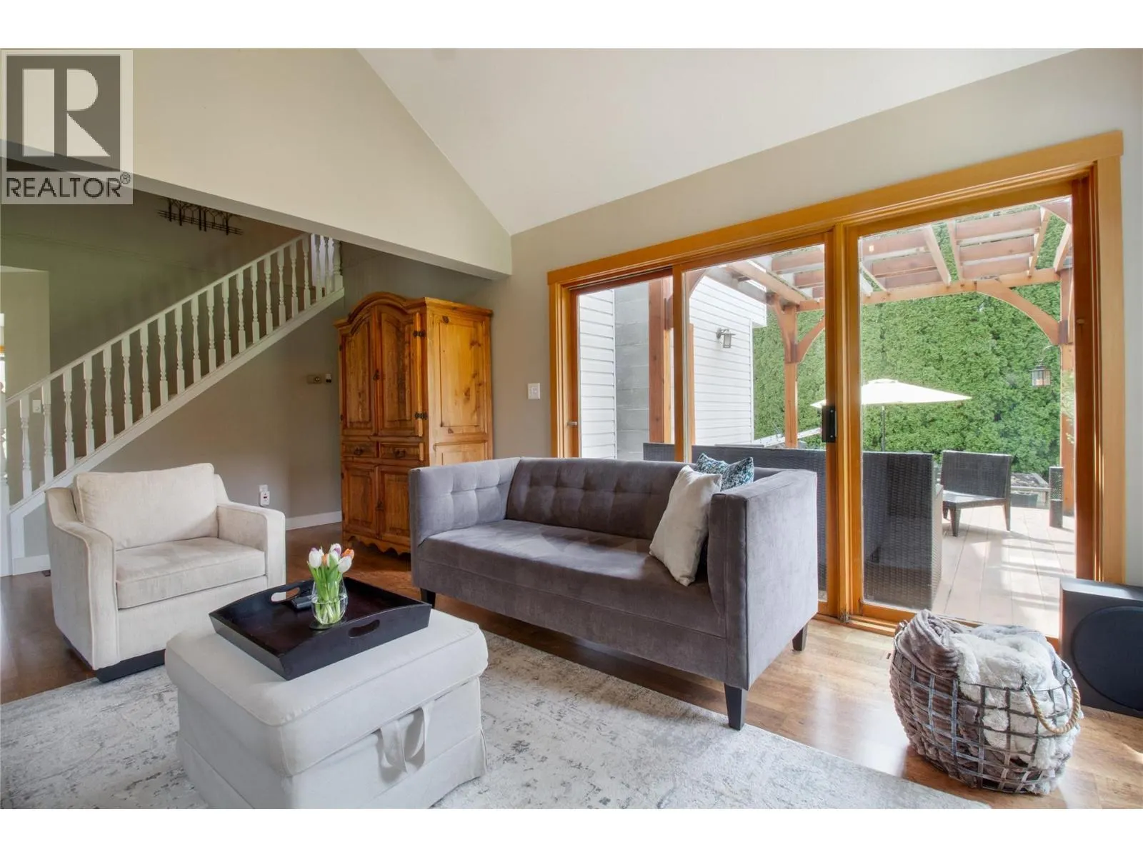 1107 Pineridge Crescent
