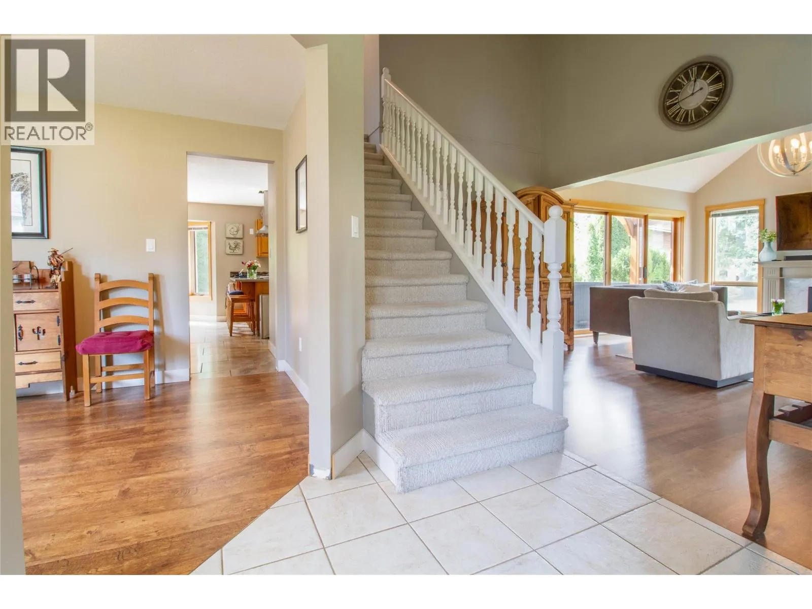 1107 Pineridge Crescent