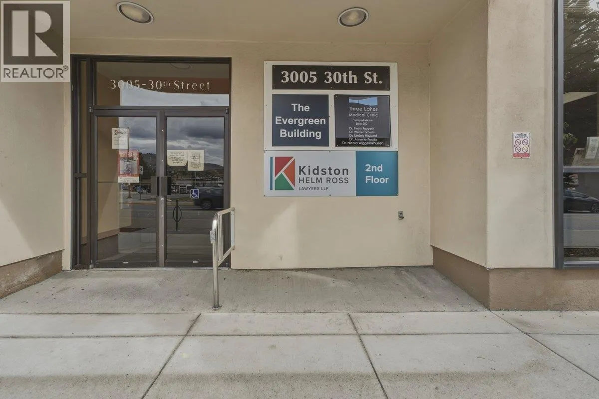 3003 30 Street