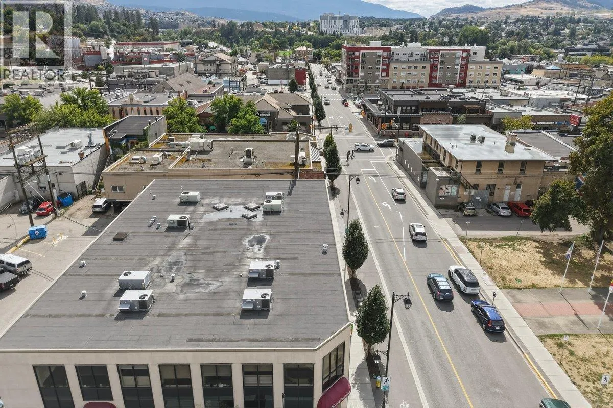 3003 30 Street