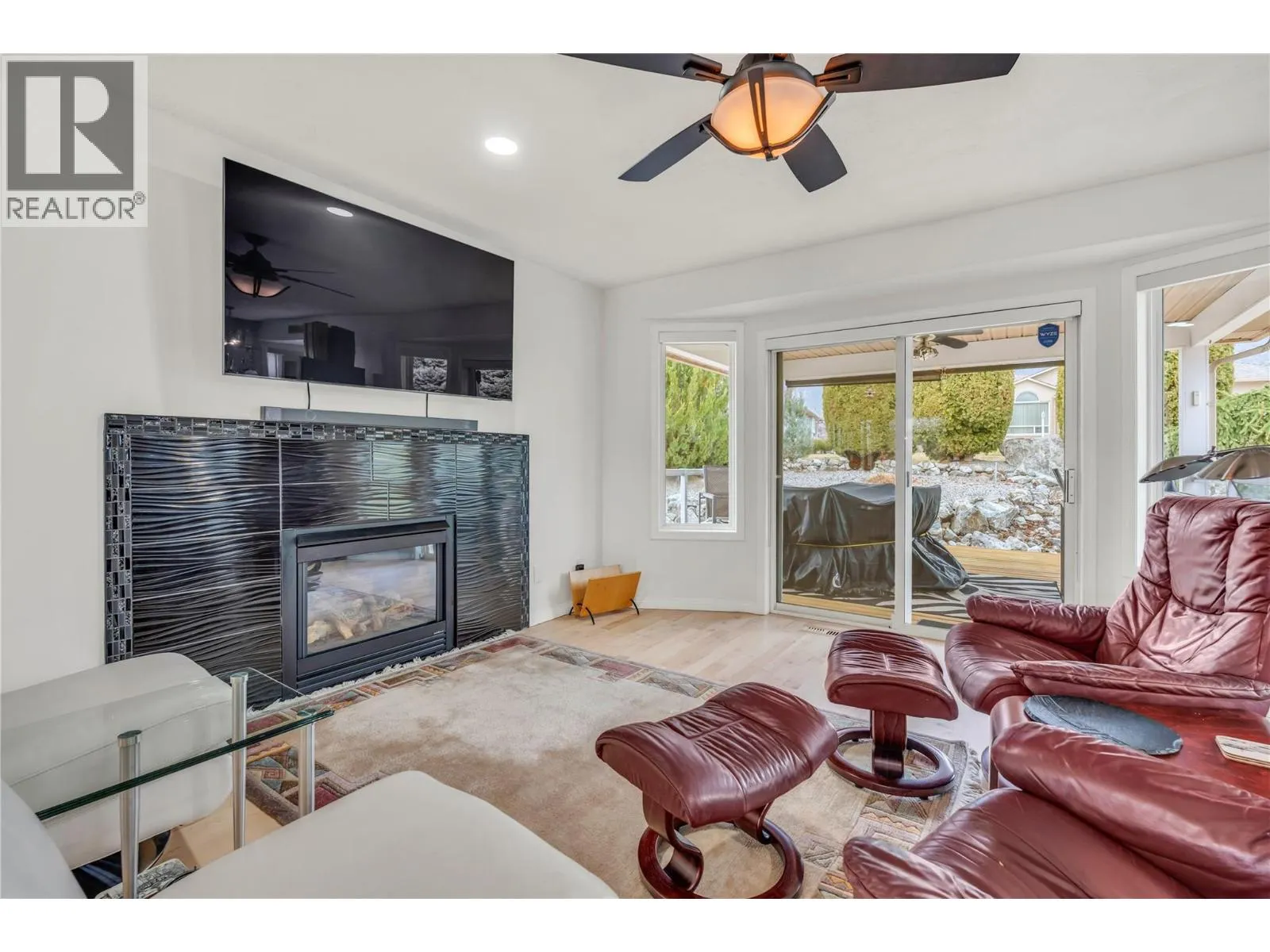 444 Ridge Place