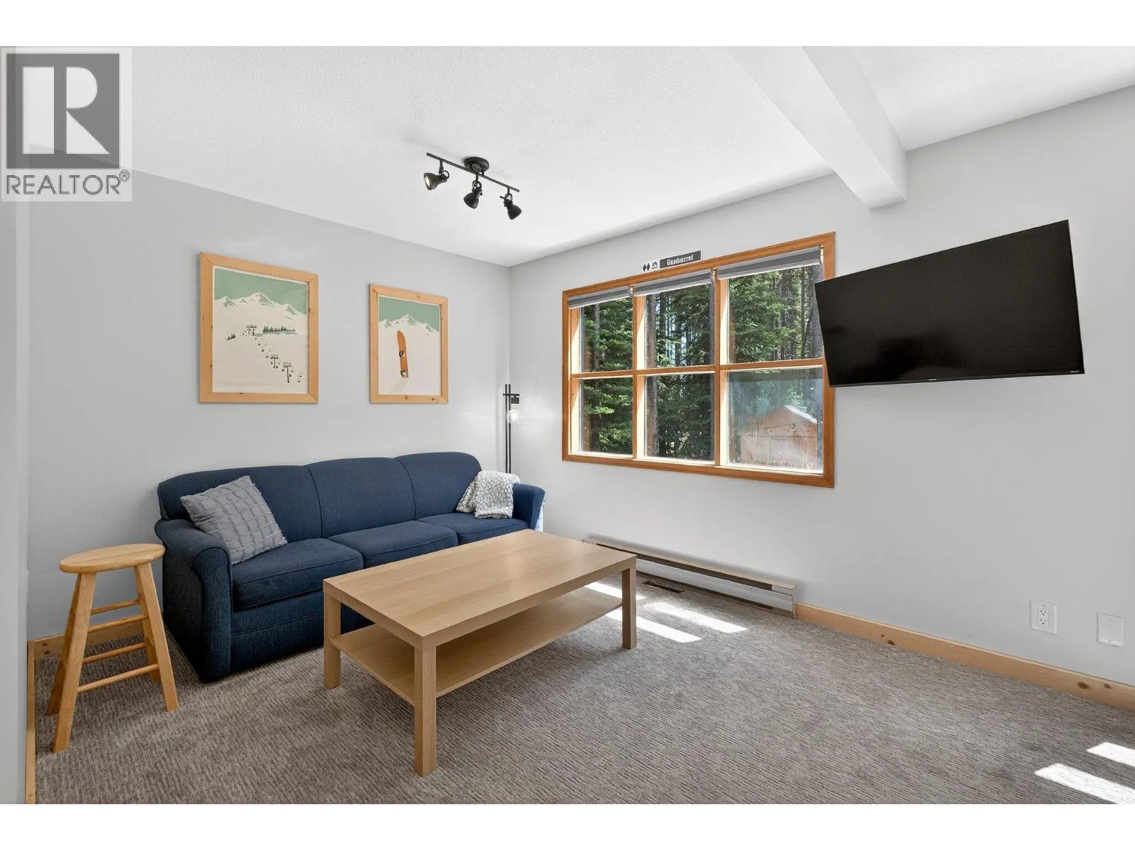 103 Whitetail Road Unit# 102