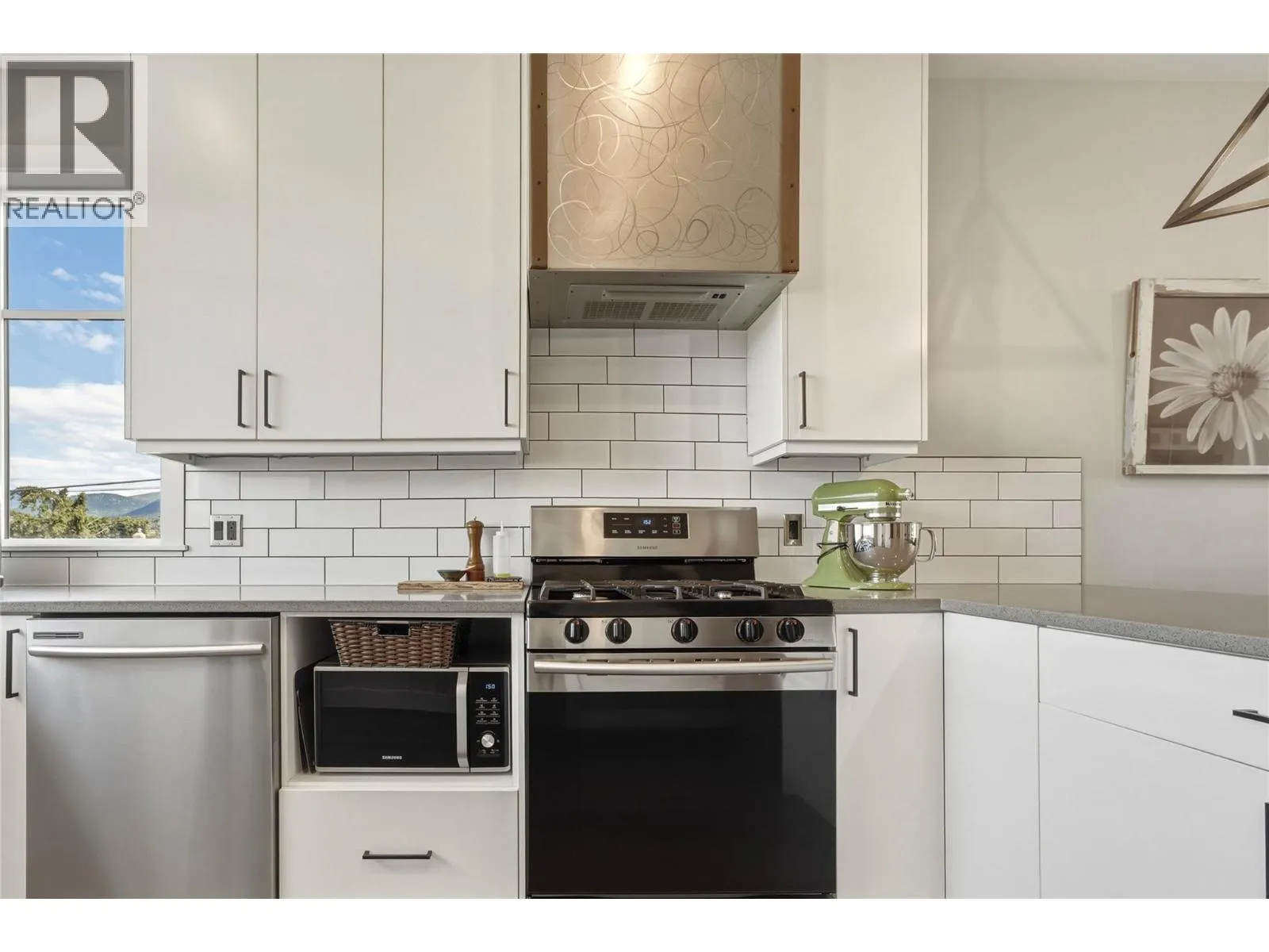 3405 16 Avenue Unit# 1