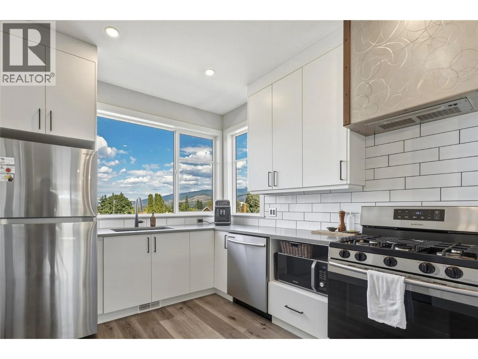 3405 16 Avenue Unit# 1