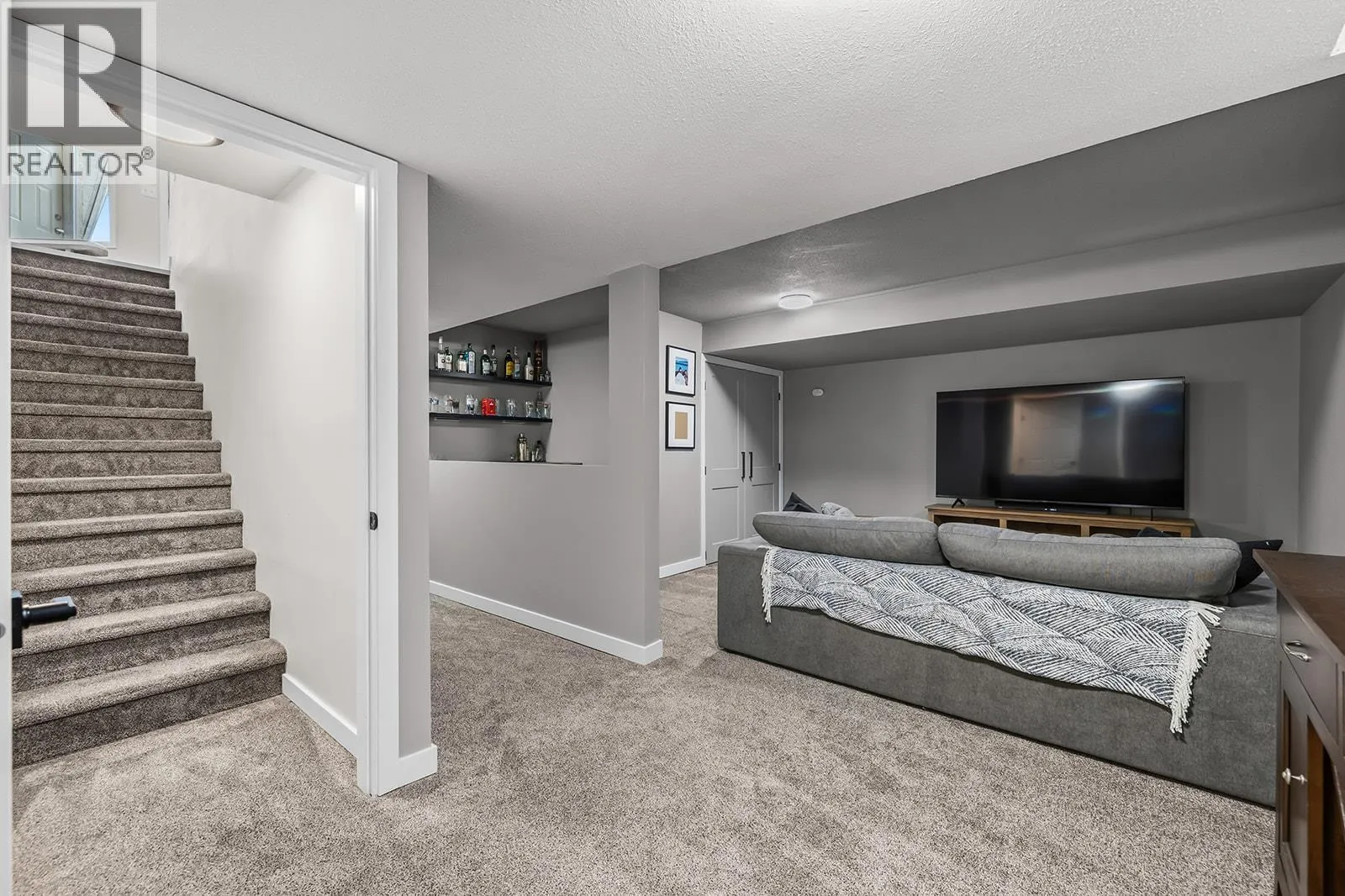 9159 Glenmore Road Unit# 3