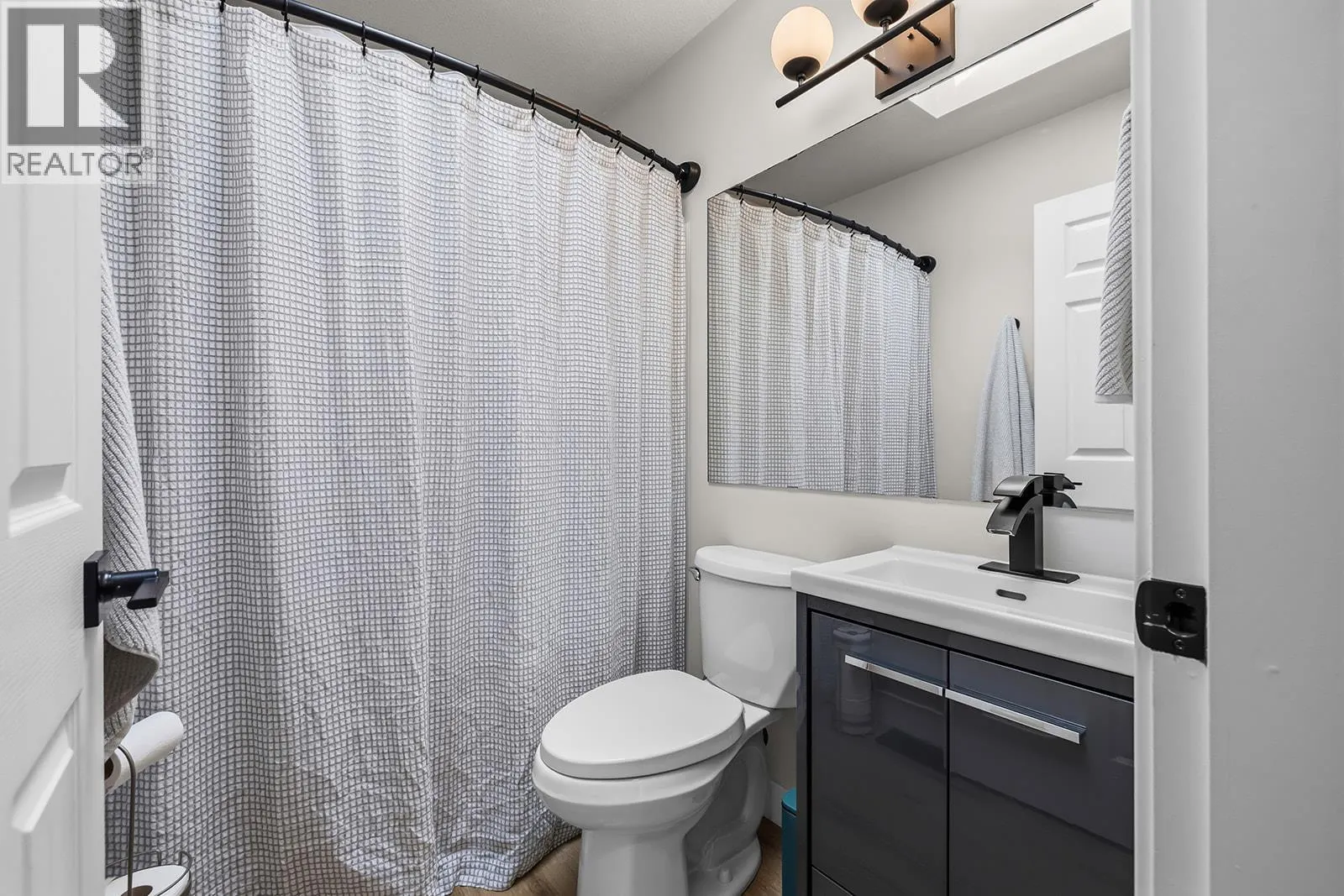 9159 Glenmore Road Unit# 3