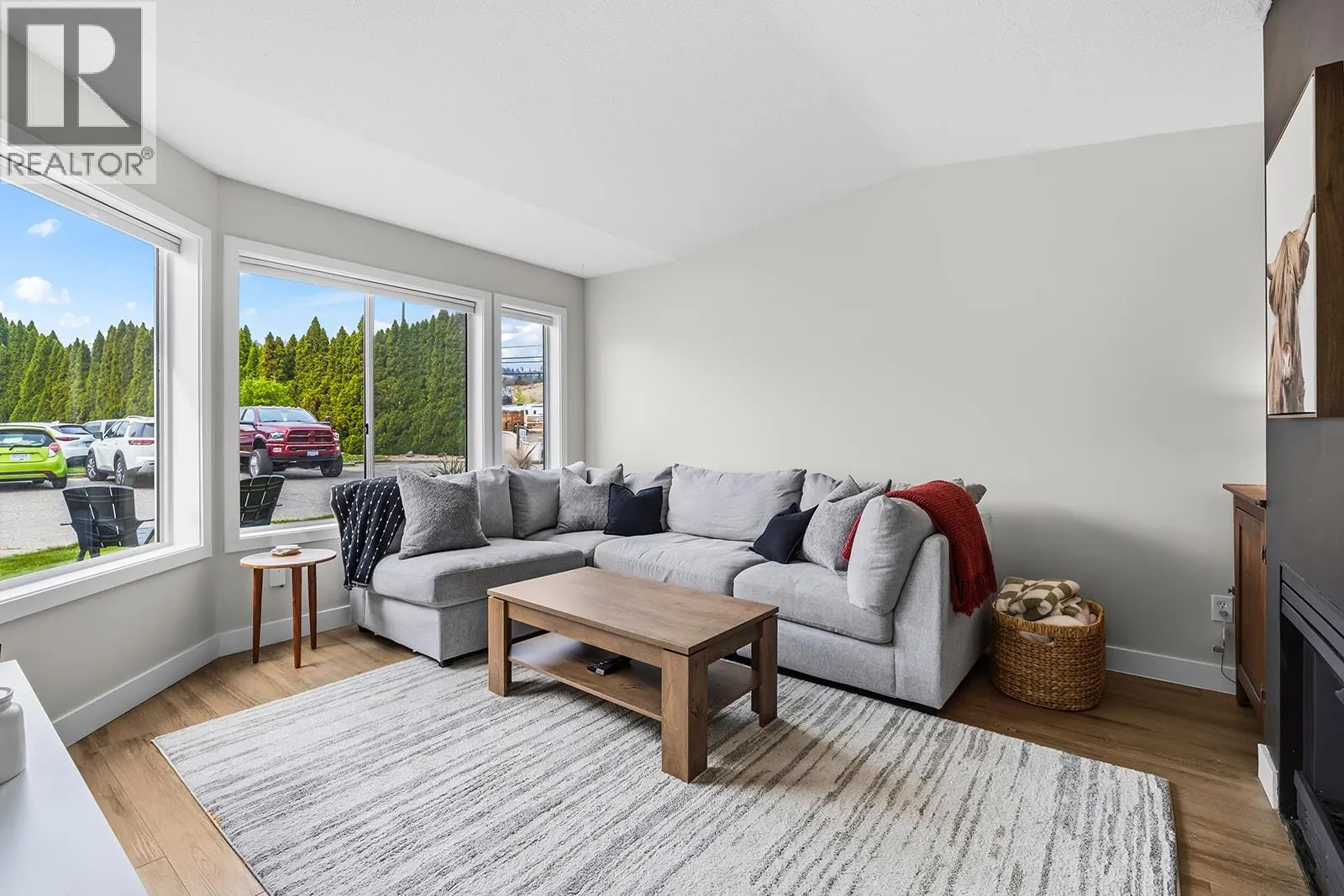 9159 Glenmore Road Unit# 3