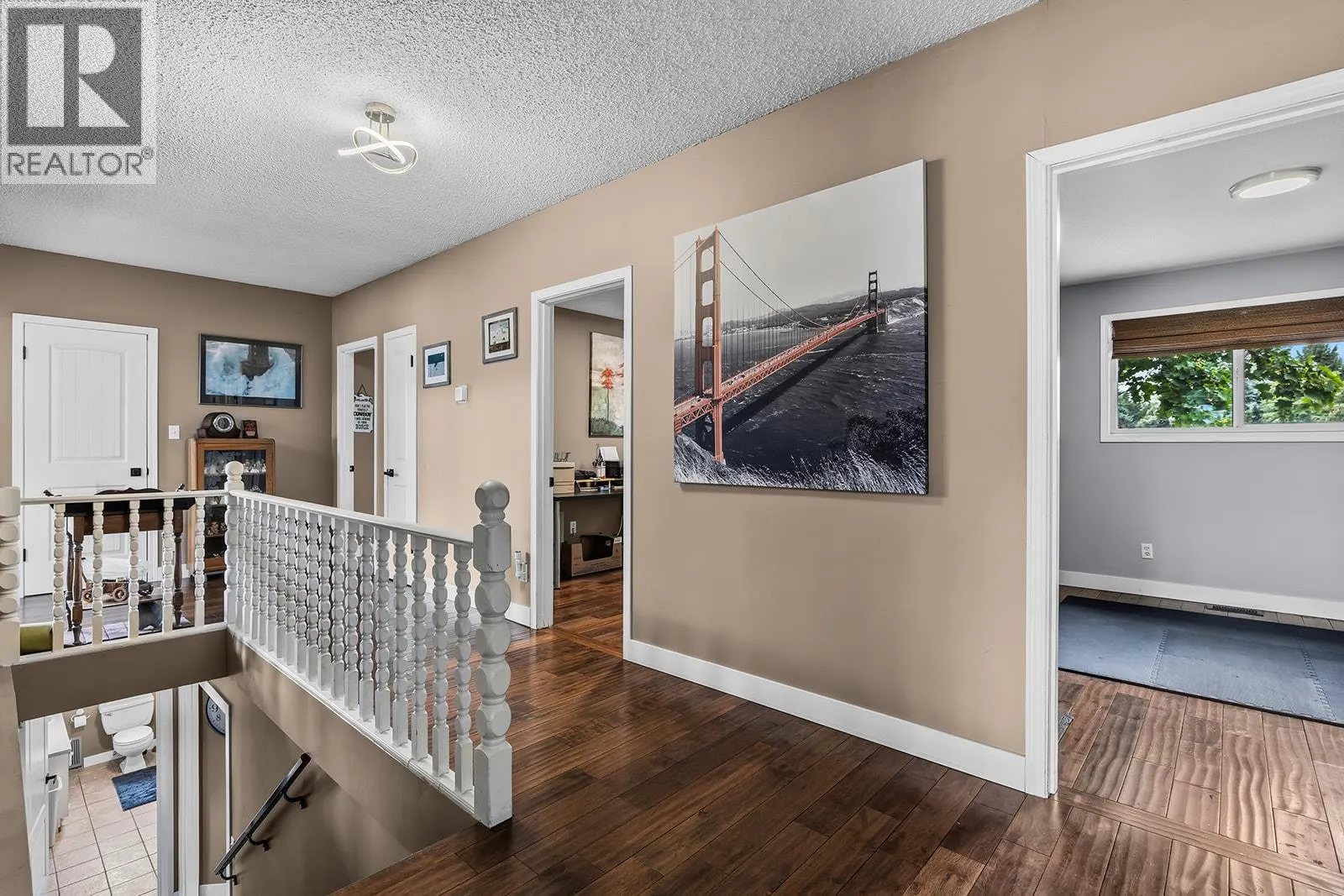 1050 Pinecrest Lane
