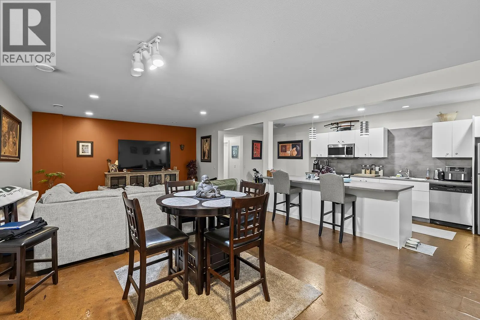 526 Caramillo Court