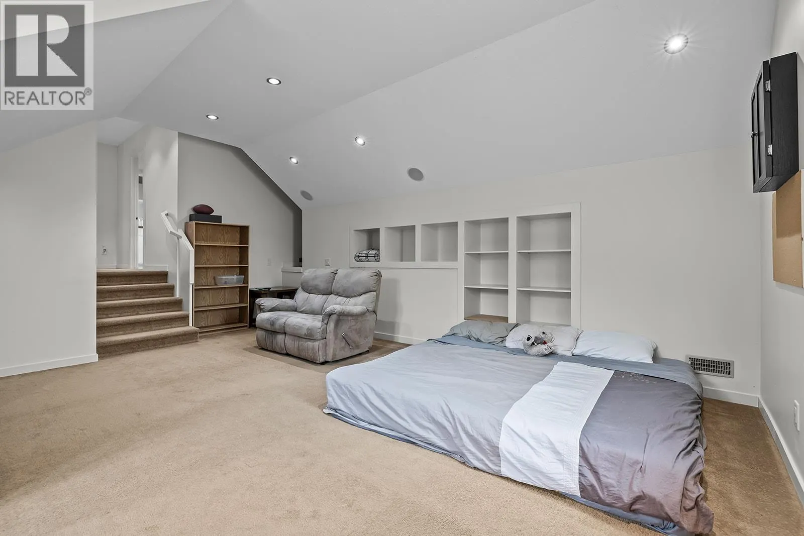 526 Caramillo Court