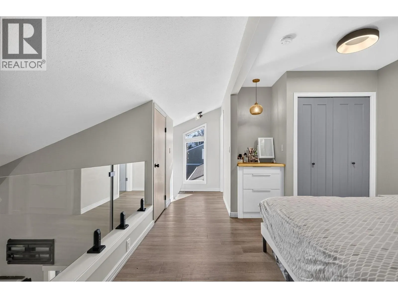 3155 Gordon Drive Unit# 104