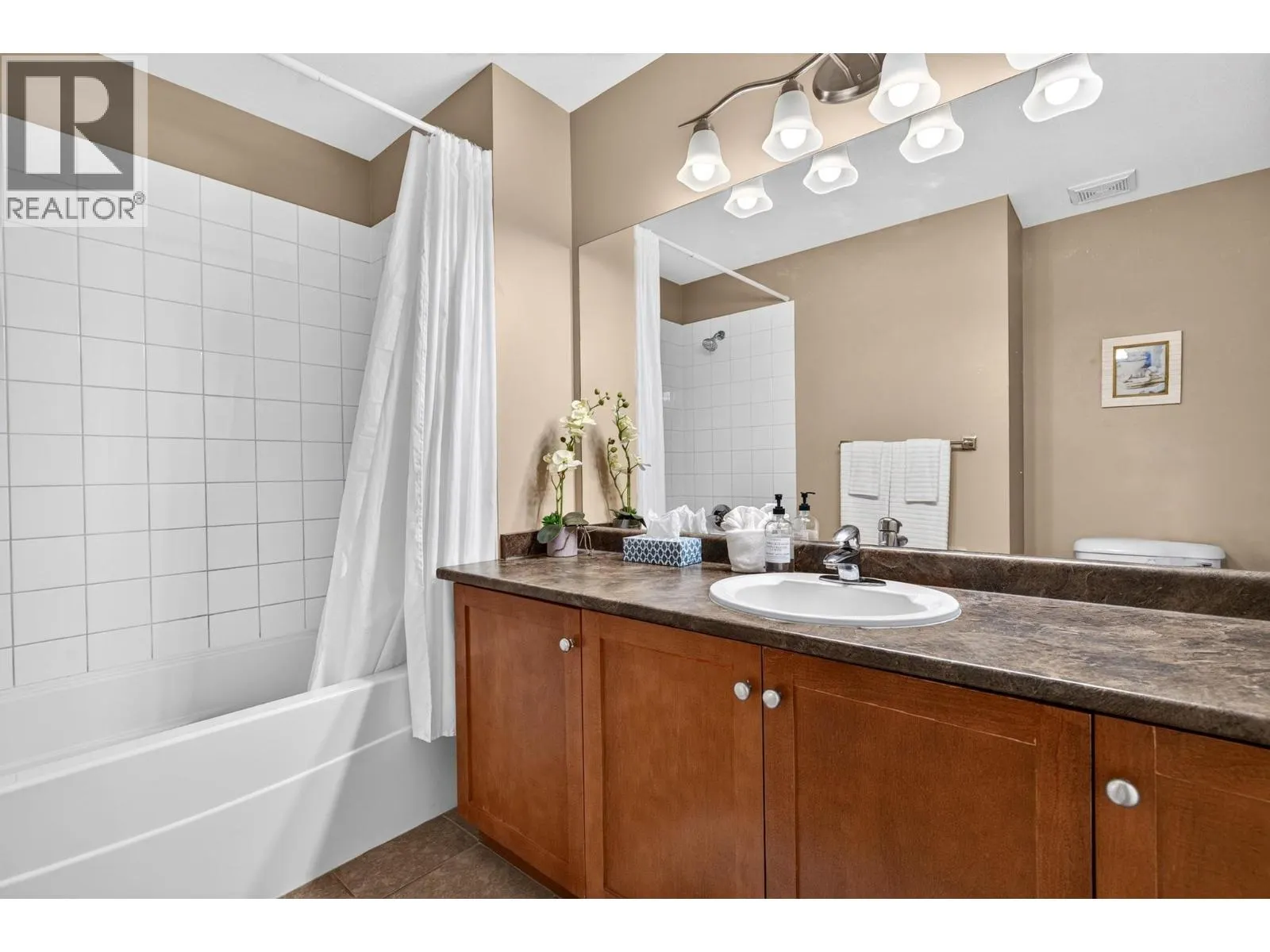 1873 Country Club Drive Unit# 2521