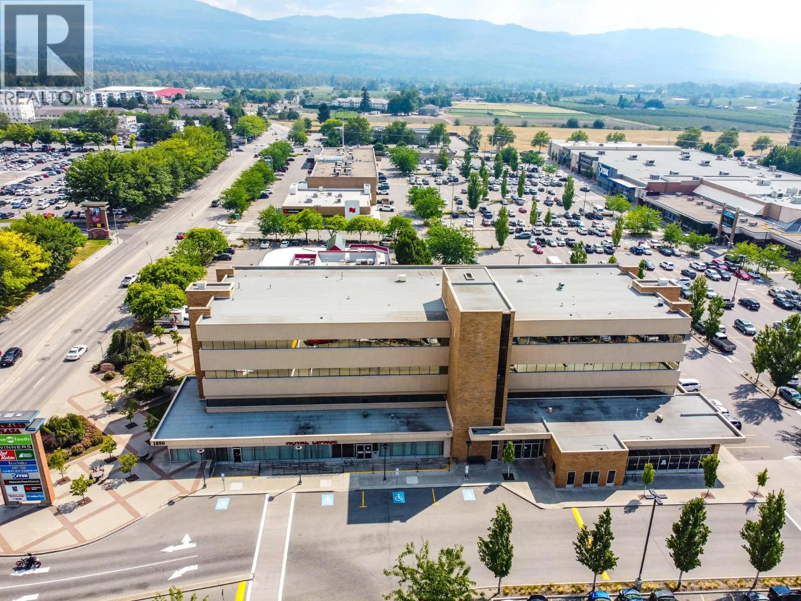 1890 Cooper Road Unit# 209