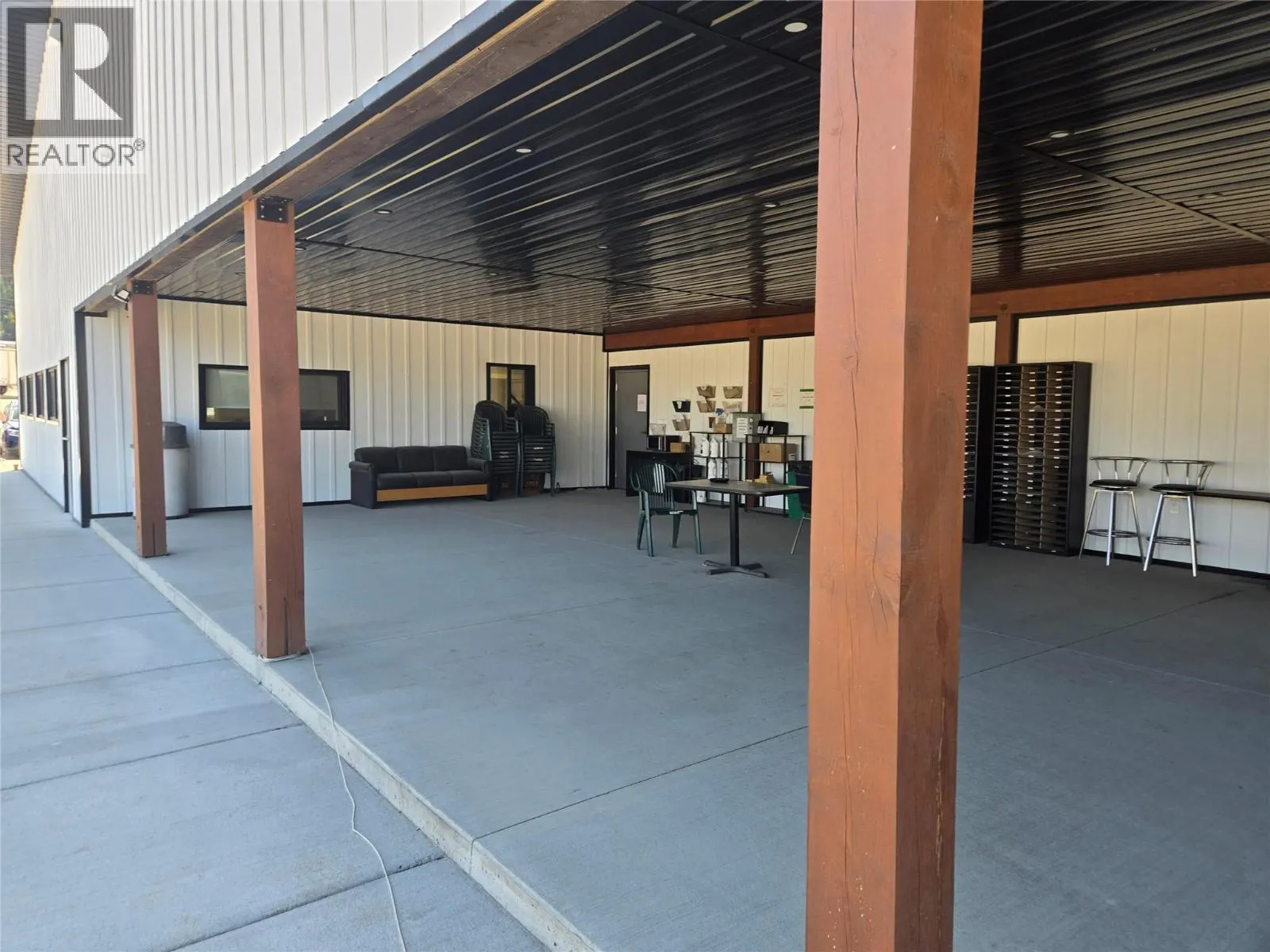 903 Raffan Road
