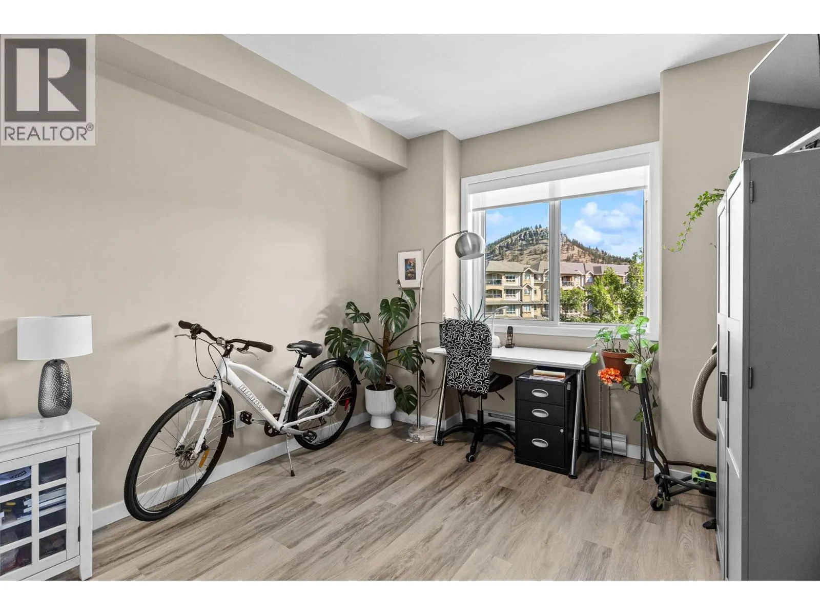1960 Enterprise Way Unit# 305