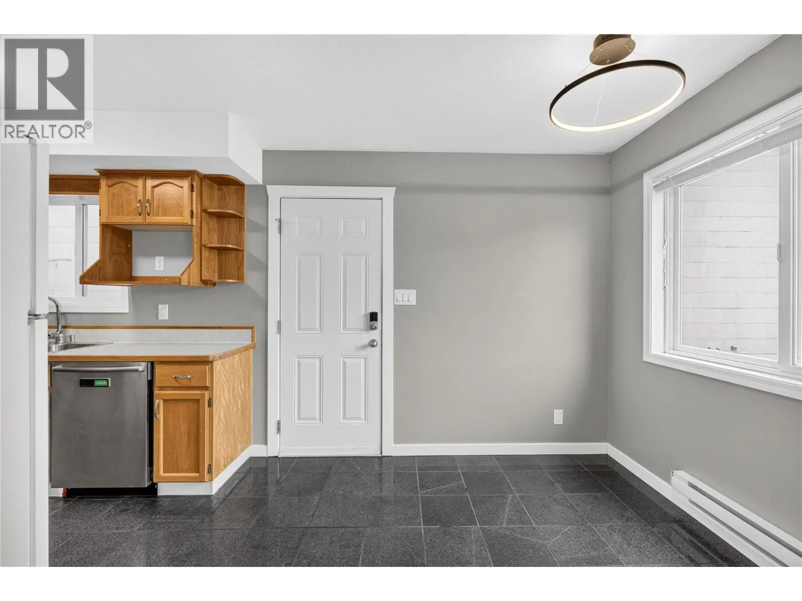 460 Rene Avenue Unit# 101