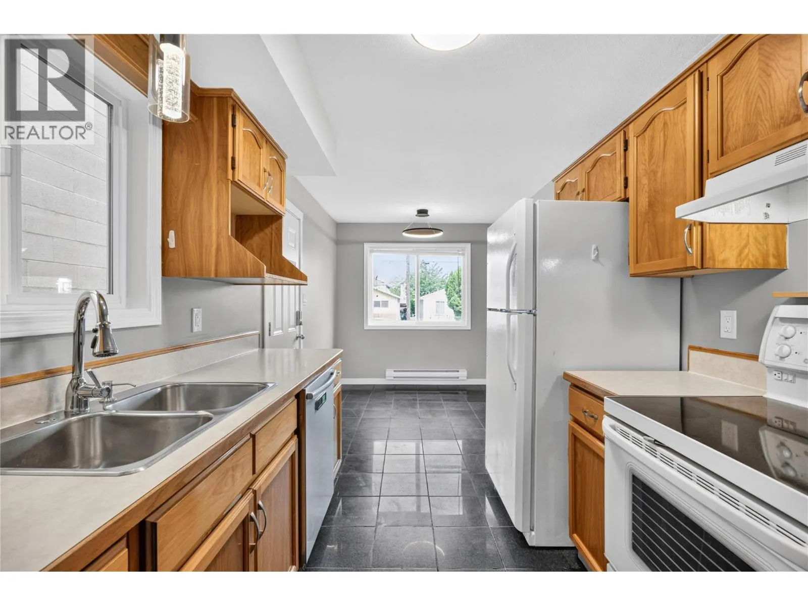460 Rene Avenue Unit# 101