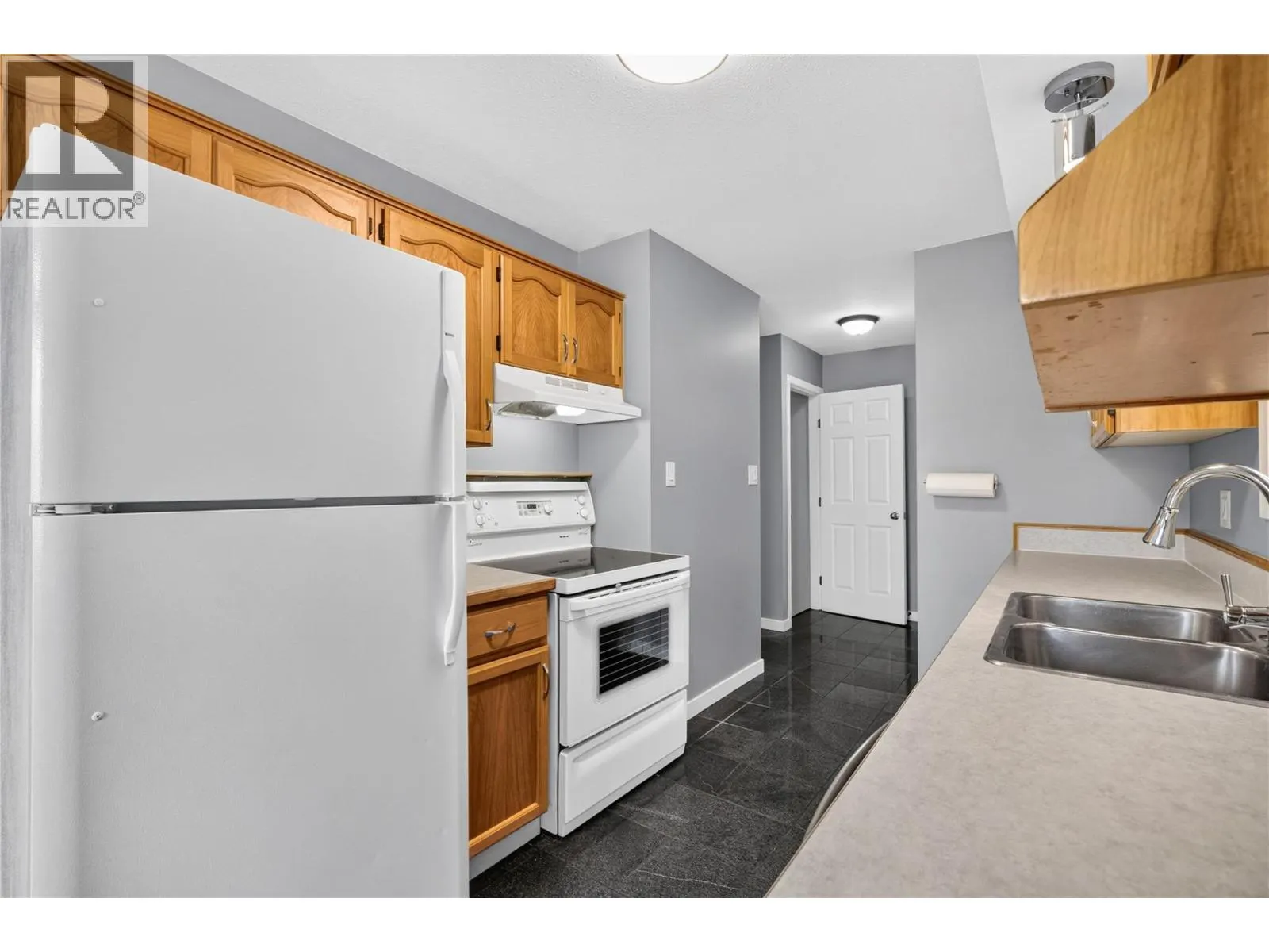 460 Rene Avenue Unit# 101