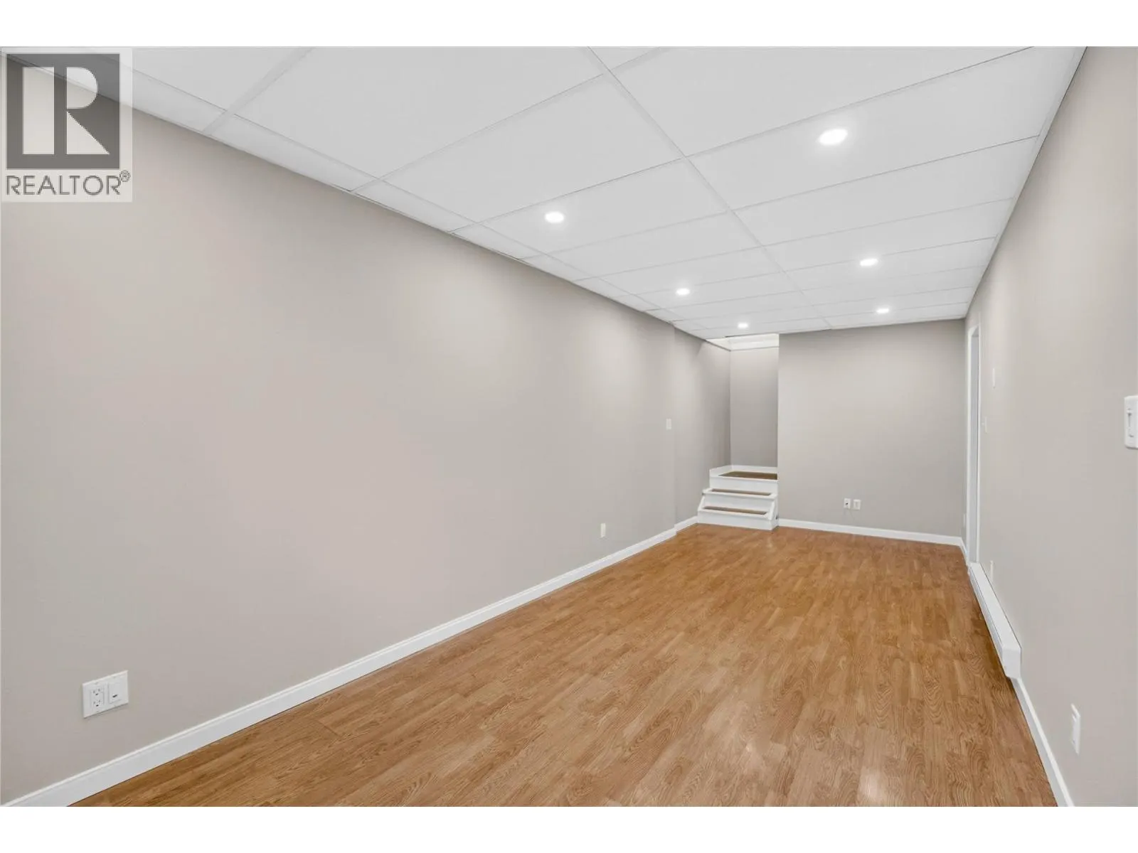 460 Rene Avenue Unit# 101