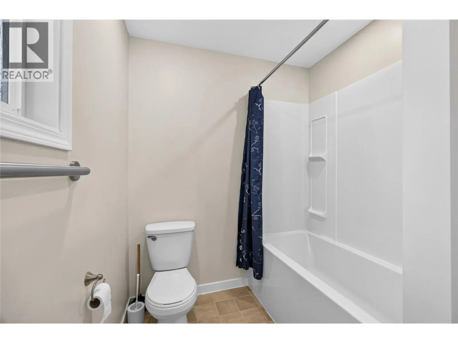 460 Rene Avenue Unit# 101