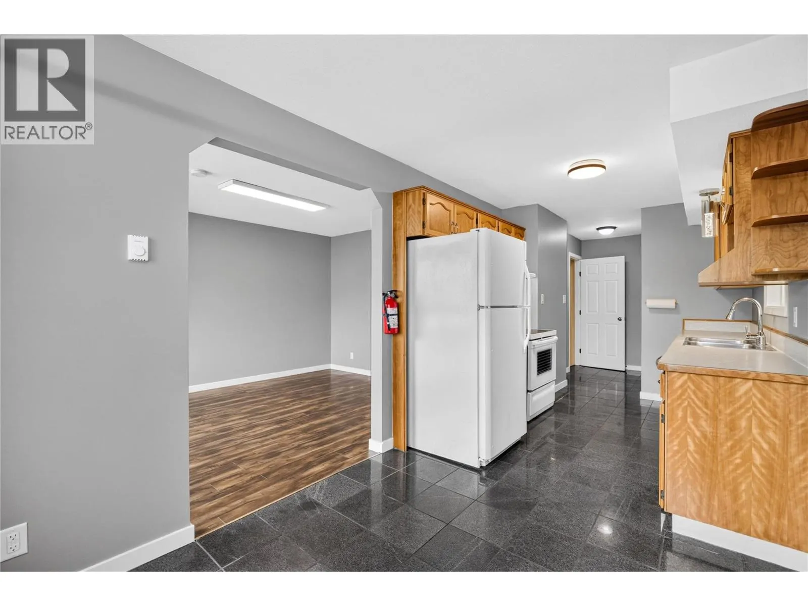 460 Rene Avenue Unit# 101