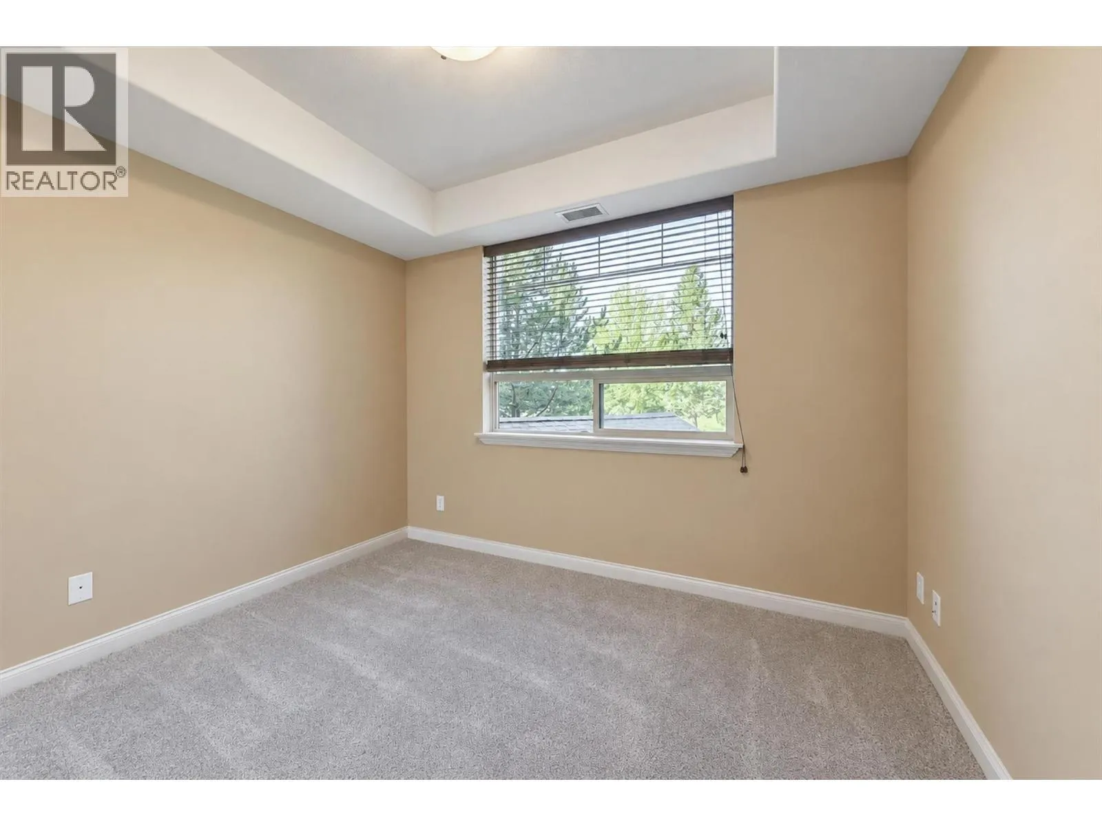 2760 Auburn Road Unit# 101