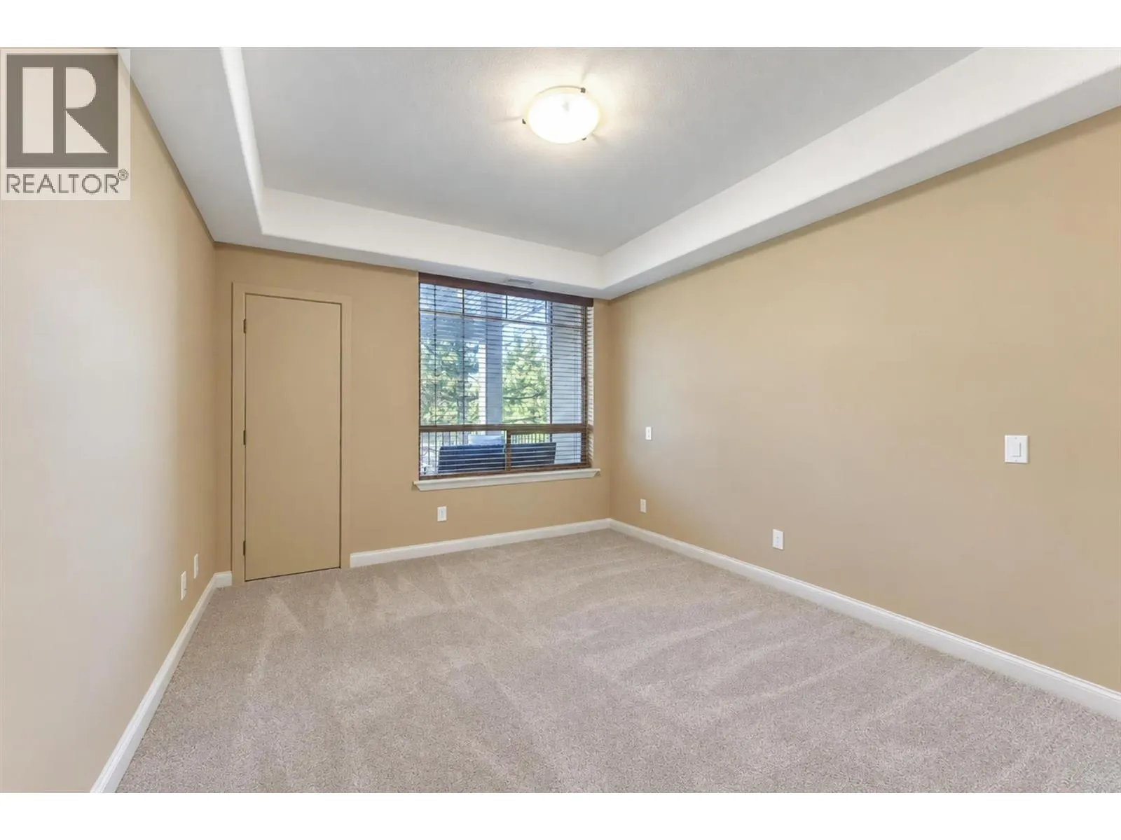 2760 Auburn Road Unit# 101
