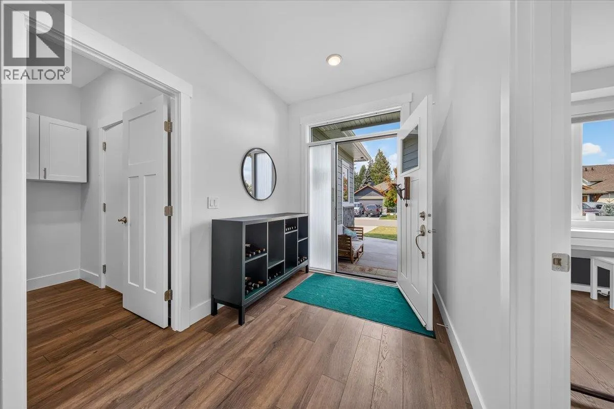 1878 FOXWOOD Trail