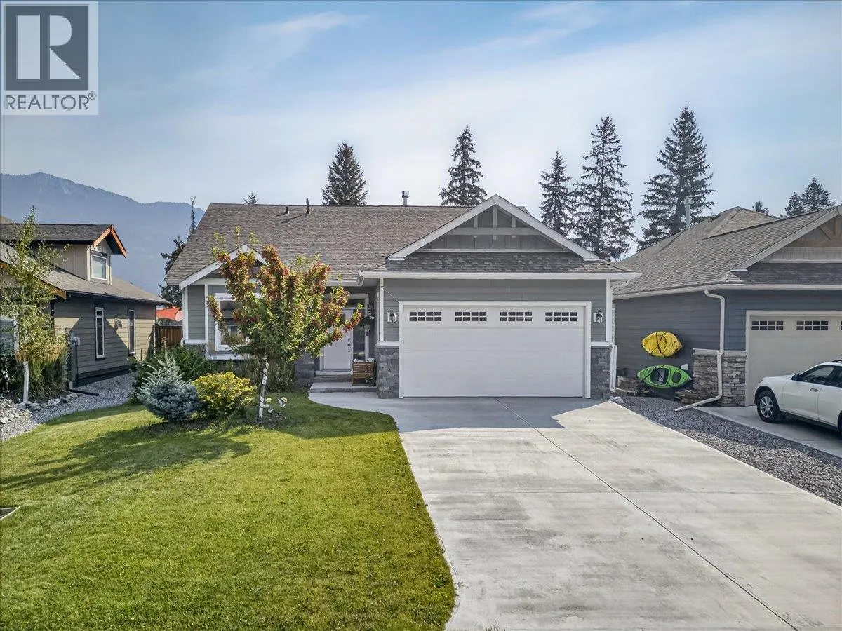 1878 FOXWOOD Trail