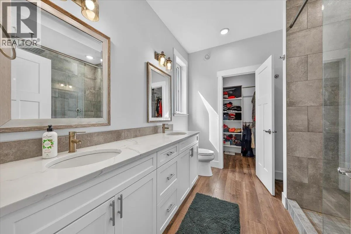 1878 FOXWOOD Trail