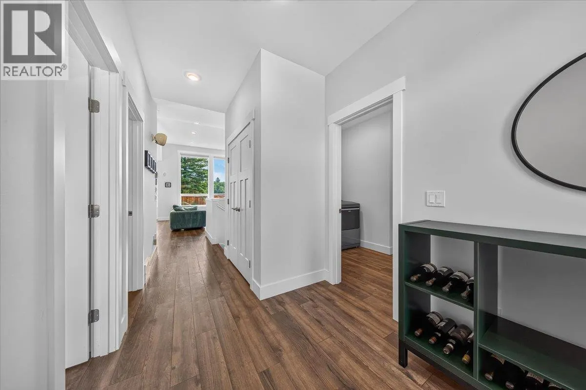 1878 FOXWOOD Trail