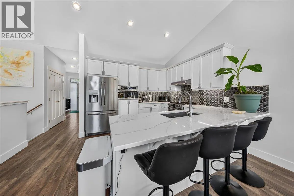 1878 FOXWOOD Trail