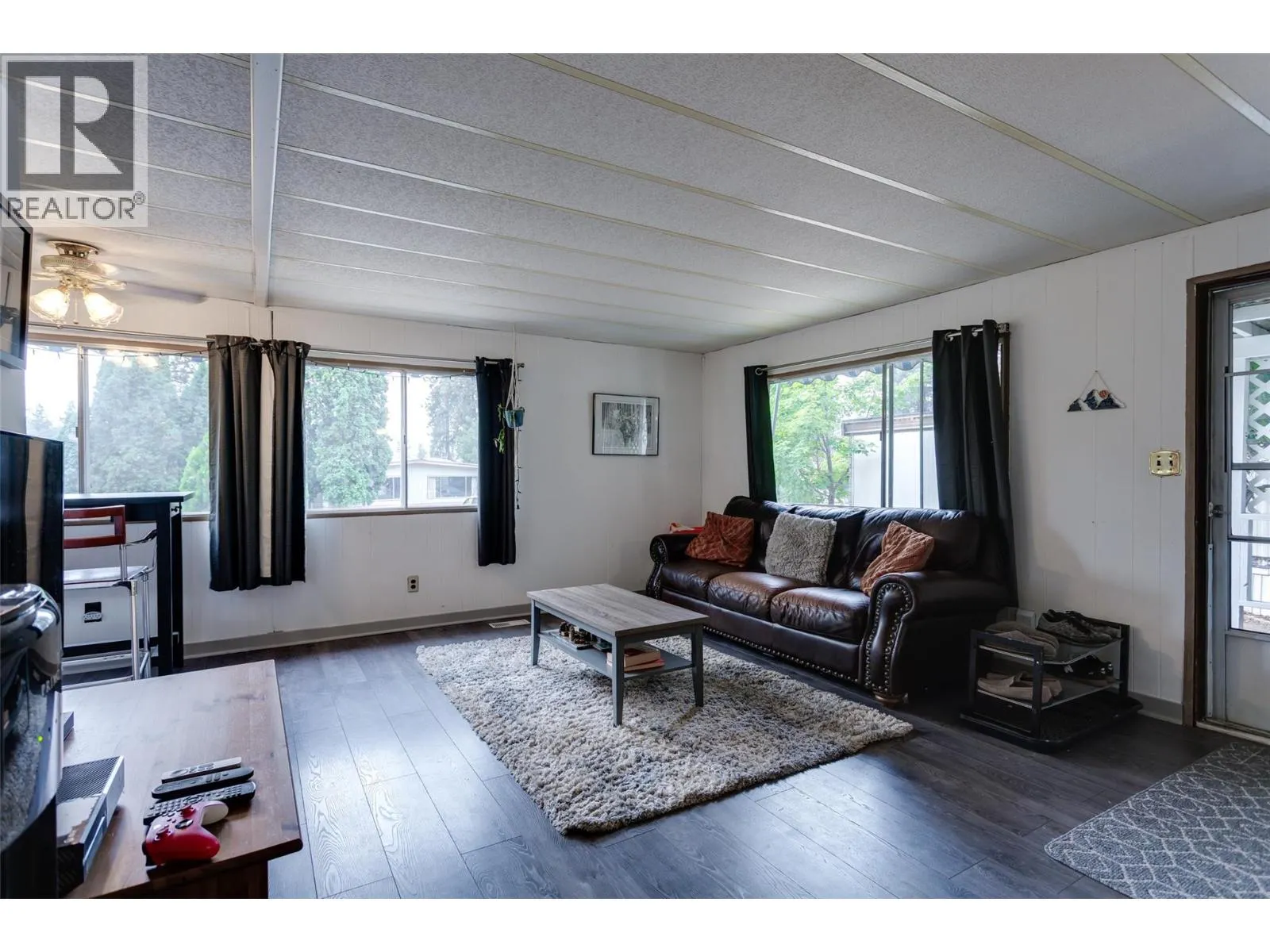 1999 97 Highway S Unit# 109