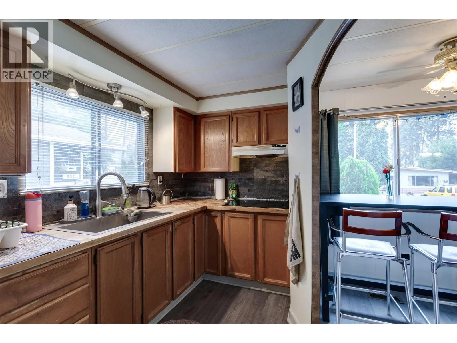 1999 97 Highway S Unit# 109