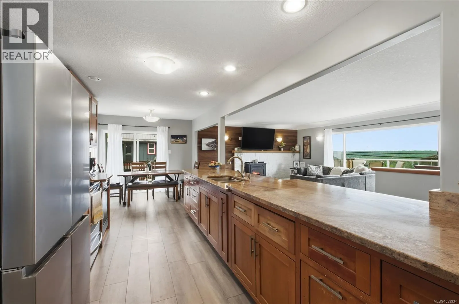 430 Davis Rd