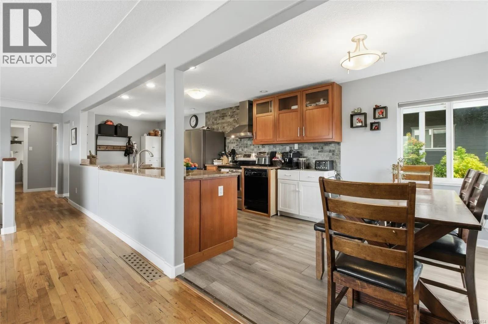 430 Davis Rd