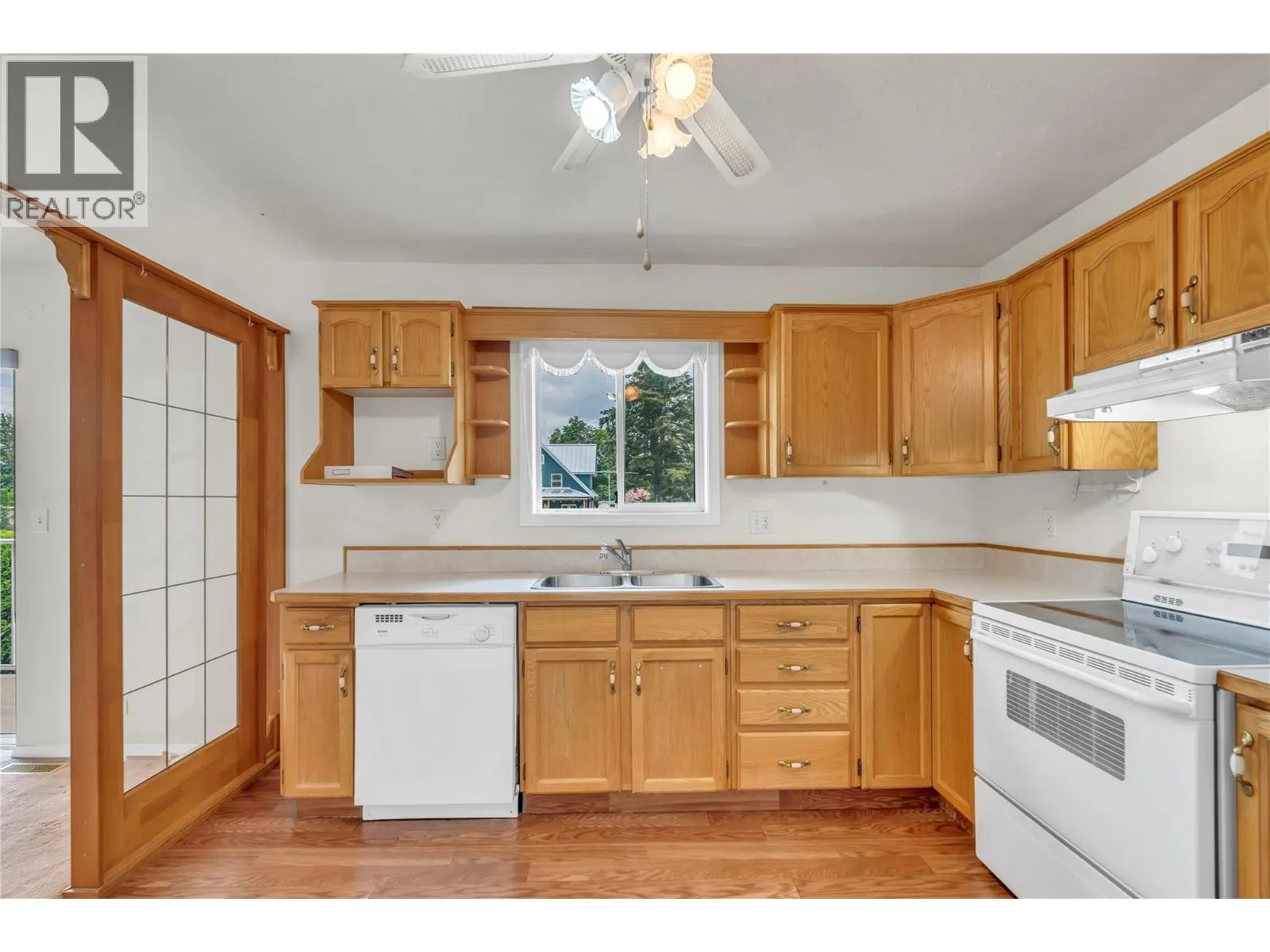 14615 Victoria Road Unit# 7