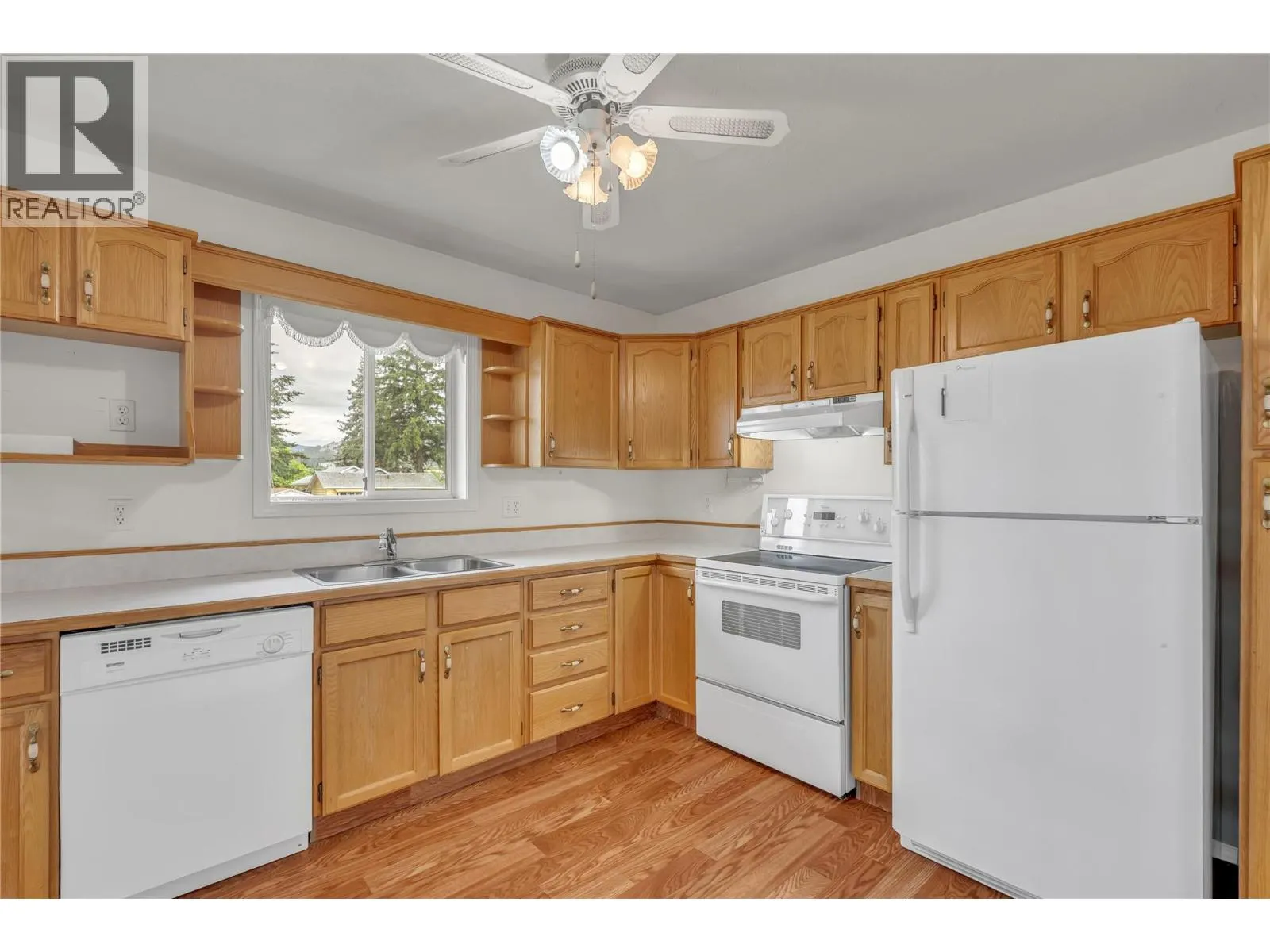 14615 Victoria Road Unit# 7