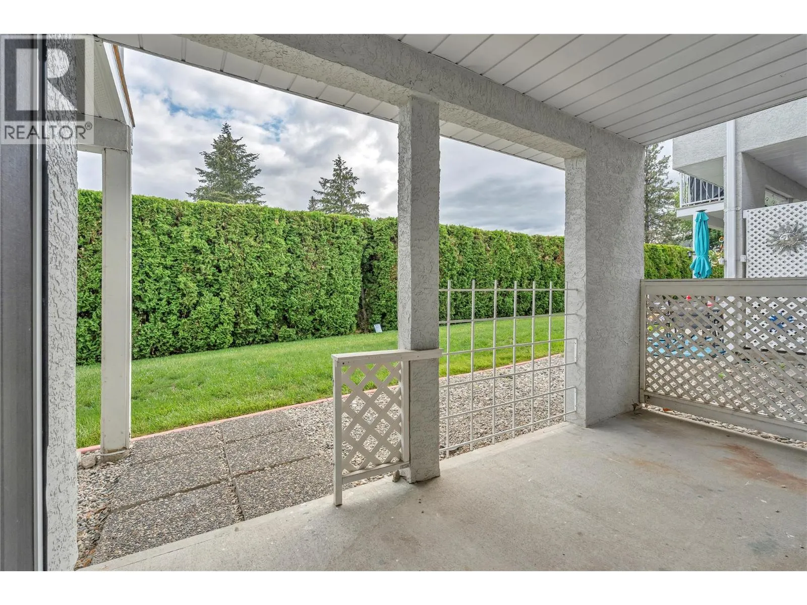 14615 Victoria Road Unit# 7