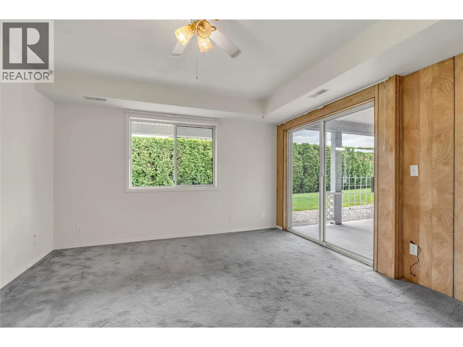 14615 Victoria Road Unit# 7