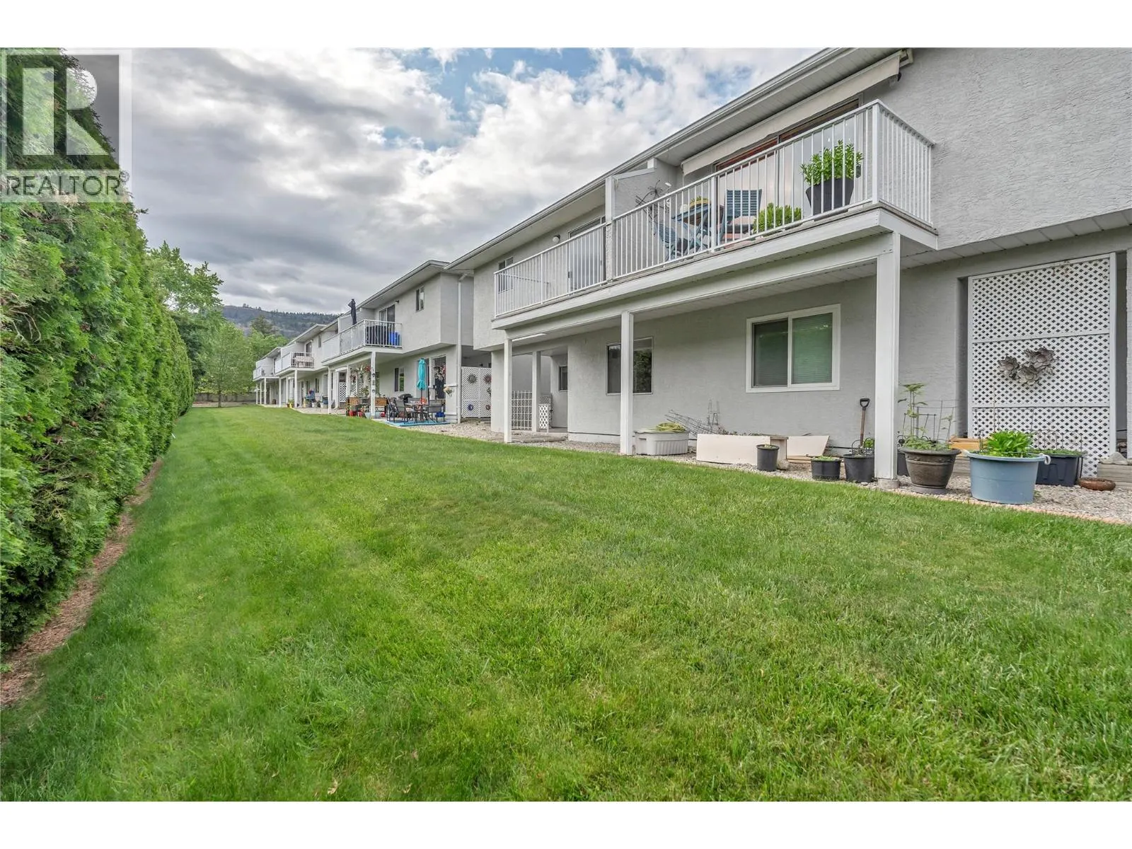 14615 Victoria Road Unit# 7