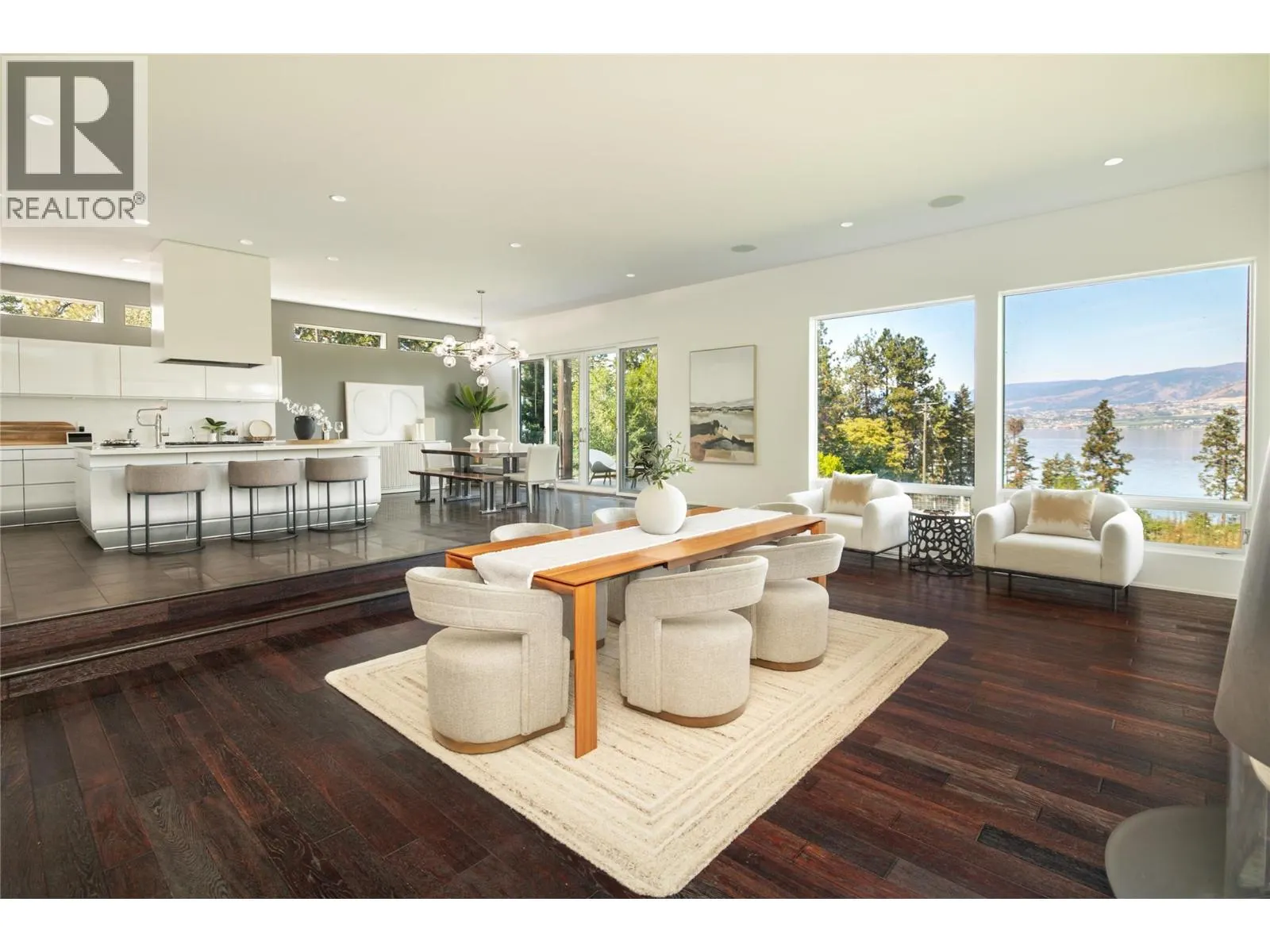 4840 LAKESHORE Road