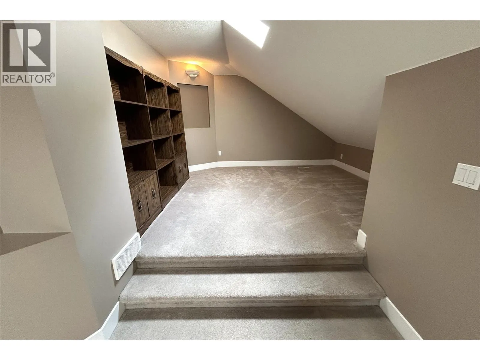 205 Merlin Court