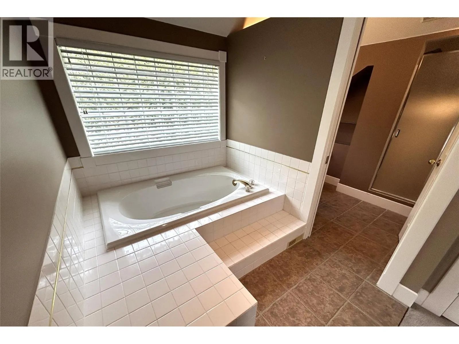 205 Merlin Court