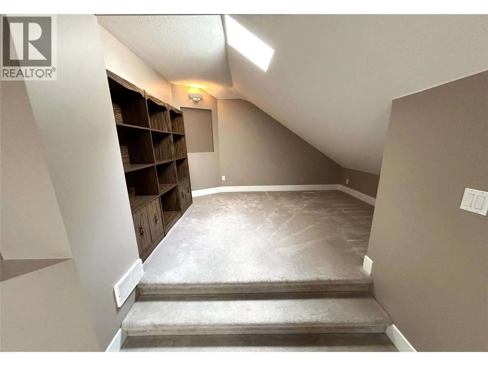 205 Merlin Court