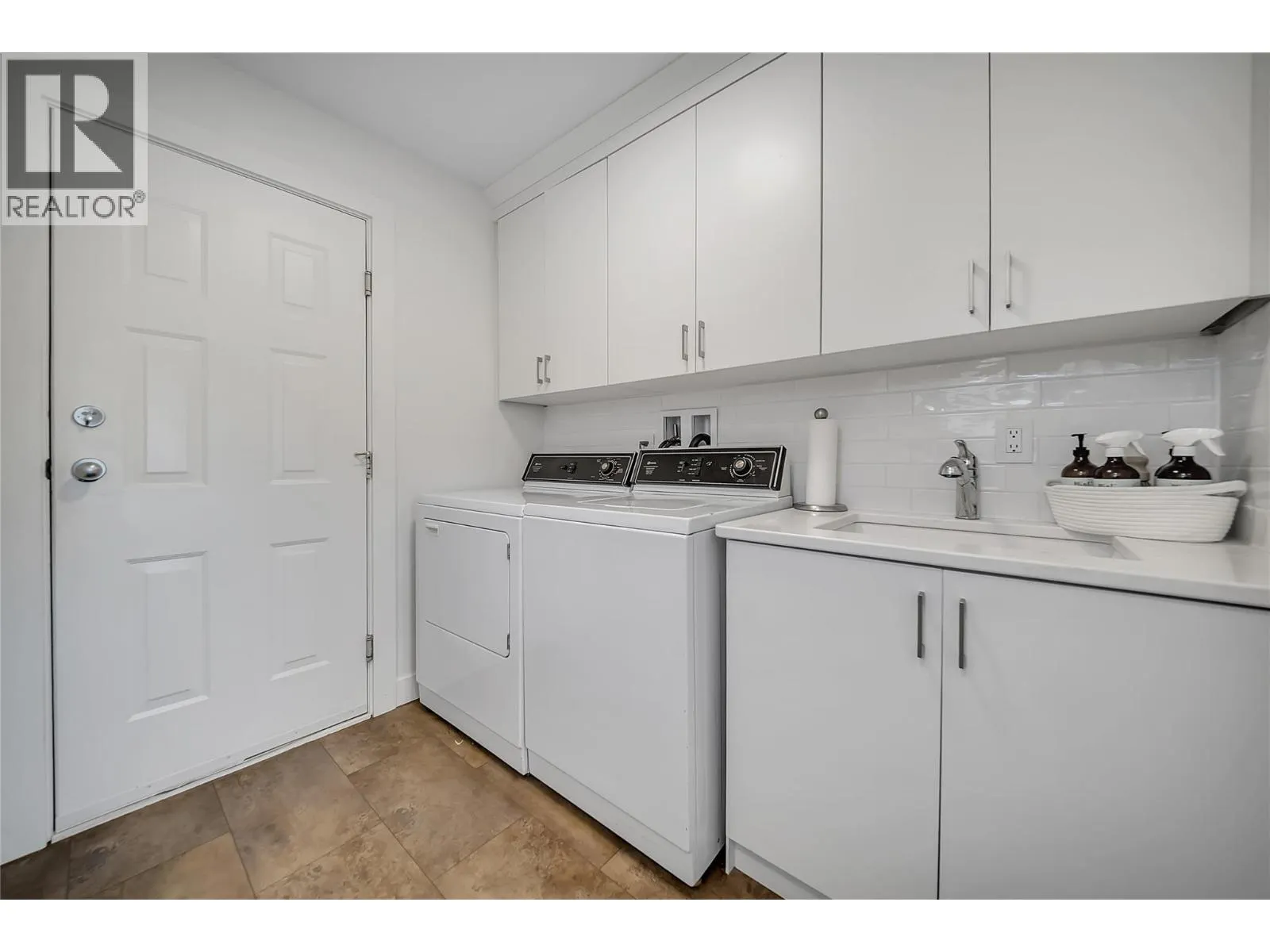 11905 Quail Ridge Place