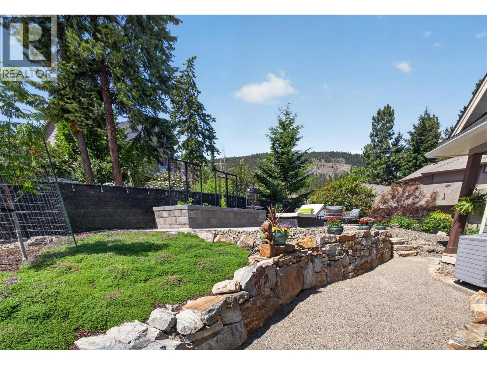 2478 Stone Grove Crescent