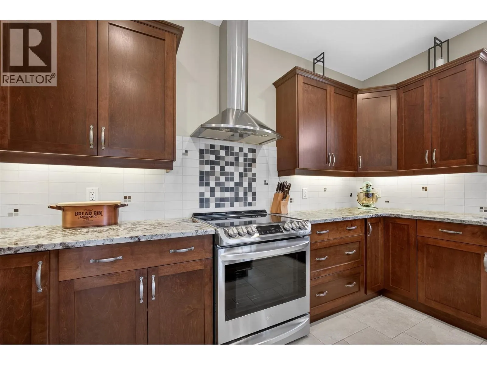 2478 Stone Grove Crescent