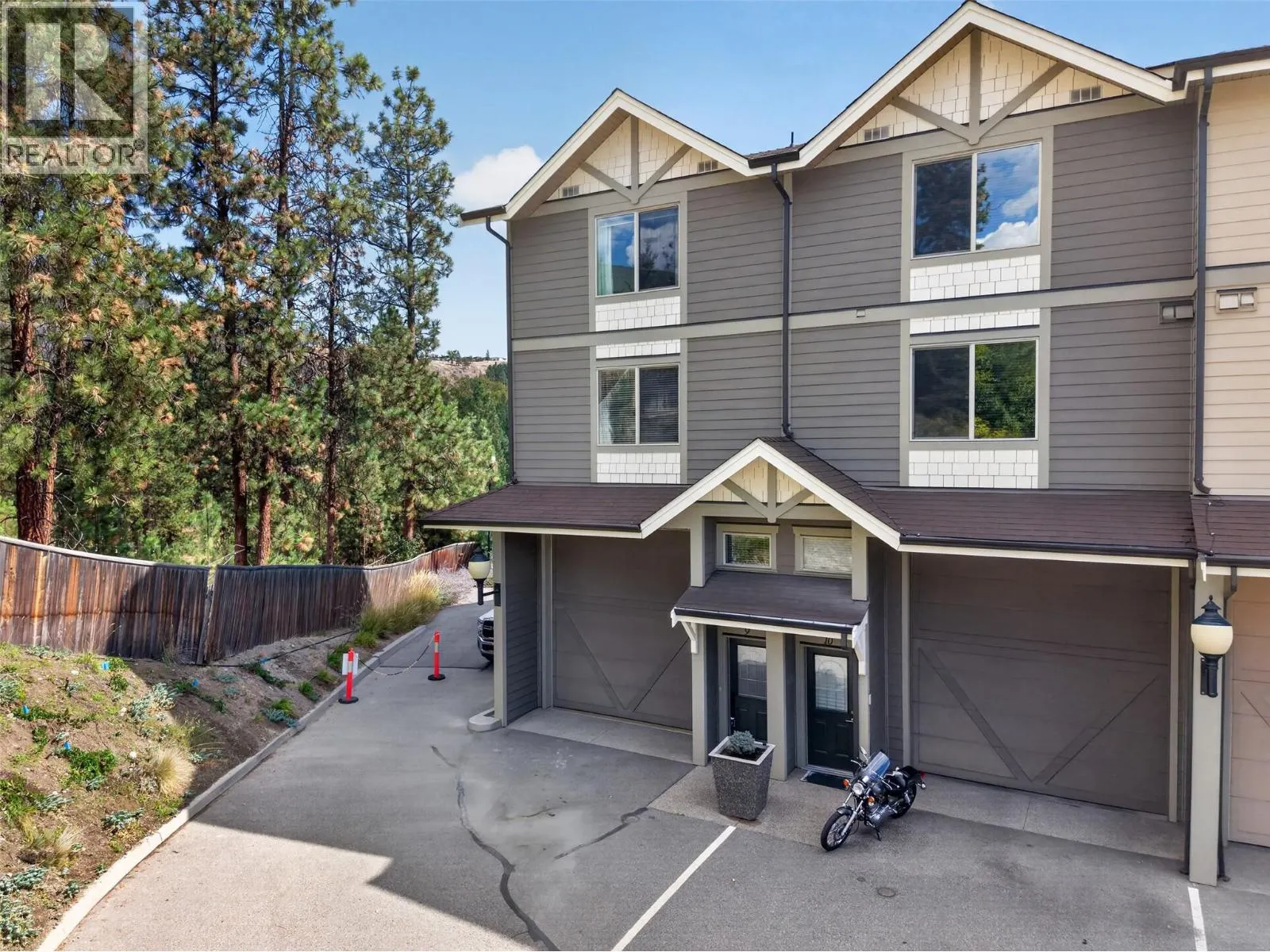 3359 Cougar Road Unit# 9