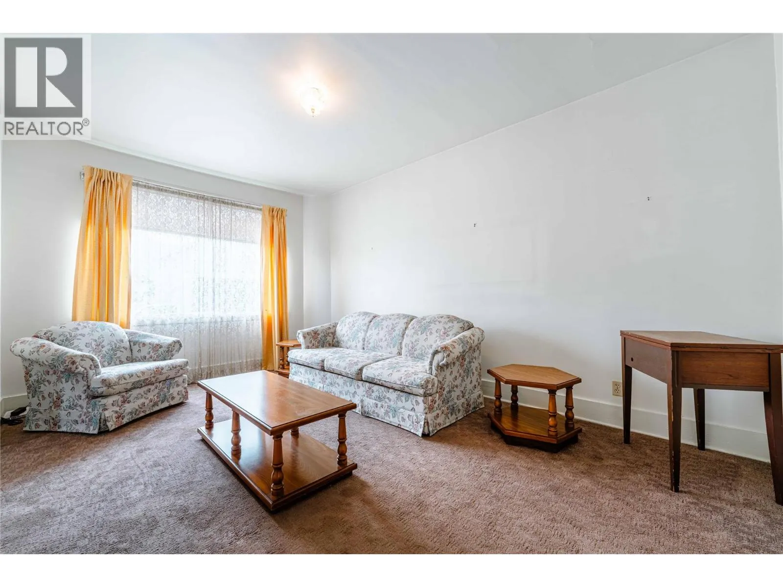 514 Fourth Street E
